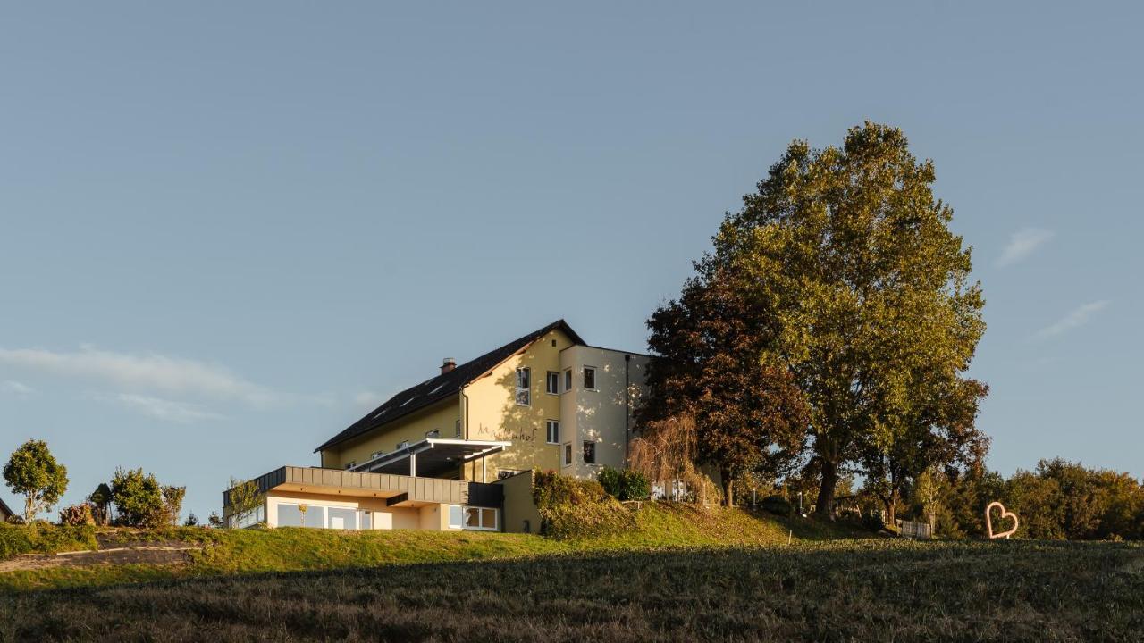 Gasthof Martinhof Hotel Sankt Martin im Sulmtal Exterior photo